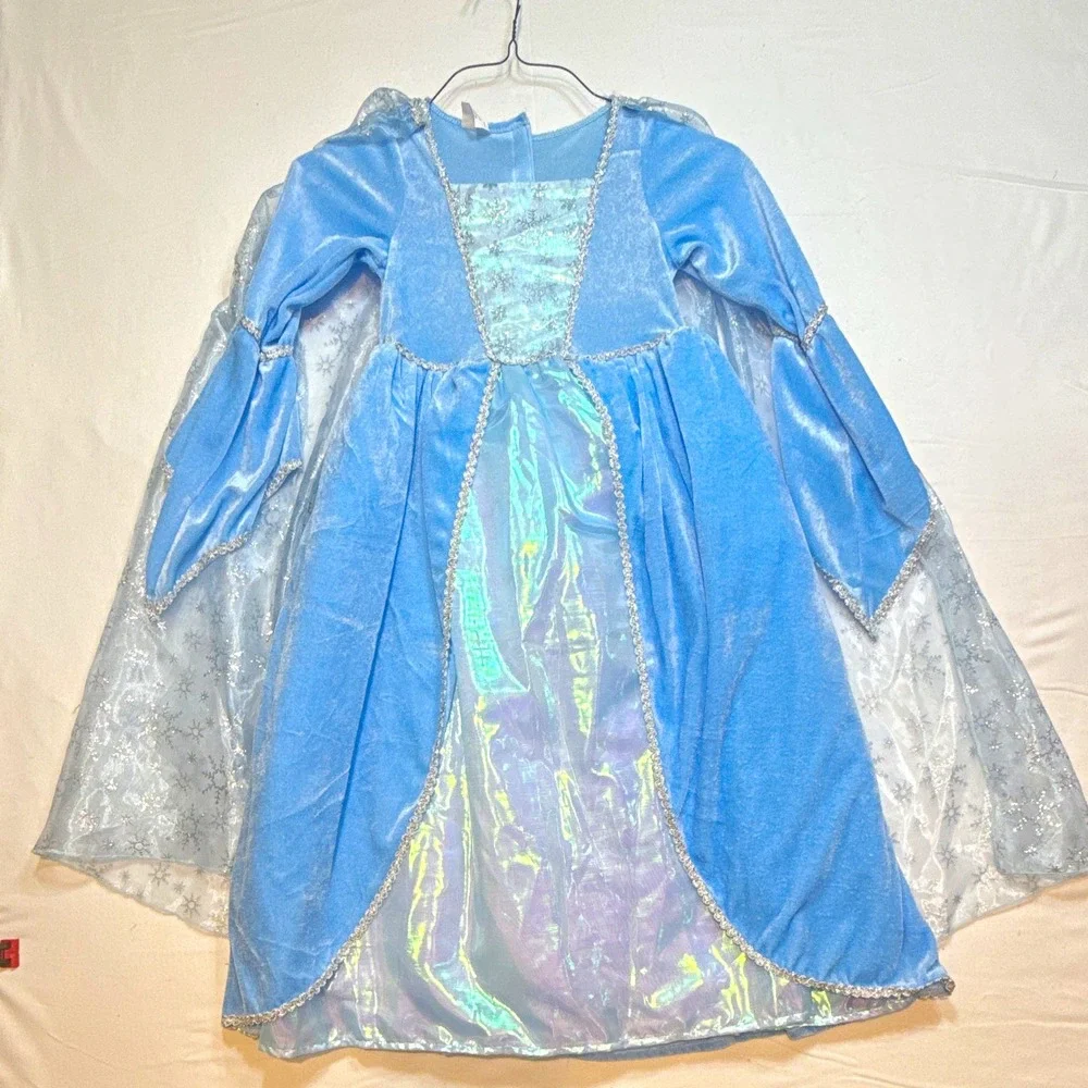 Girls Princess Costume Dress w/ removable Cape Size 6/8Y Blue/Silver medieval